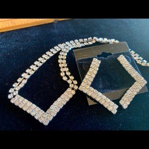 Vintage silvertone rhinestone simple jewelry set